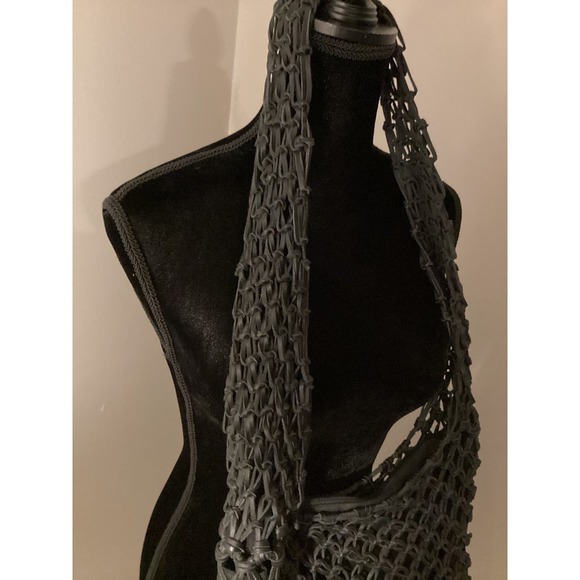 Eric Javits Black fishnet knotted purse satchel crossbody - Picture 3 of 9